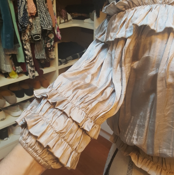 Top - Picture 2 of 6